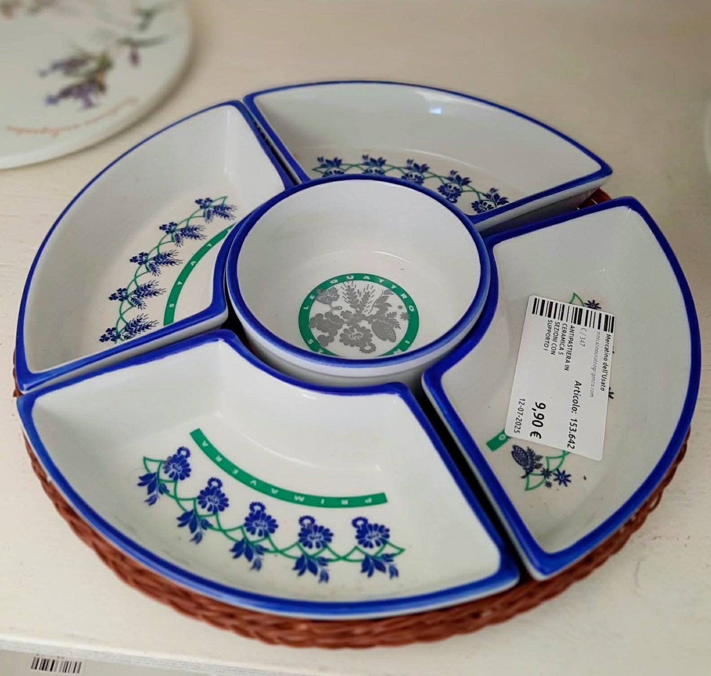 Antipastiera In Ceramica 5 Sezioni Con Supporto In Vimini