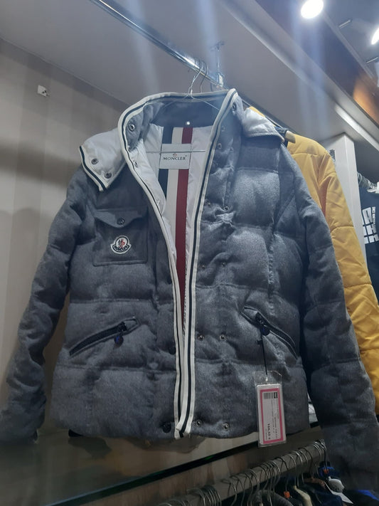 Giubbotto Grigio  Moncler  M.  M