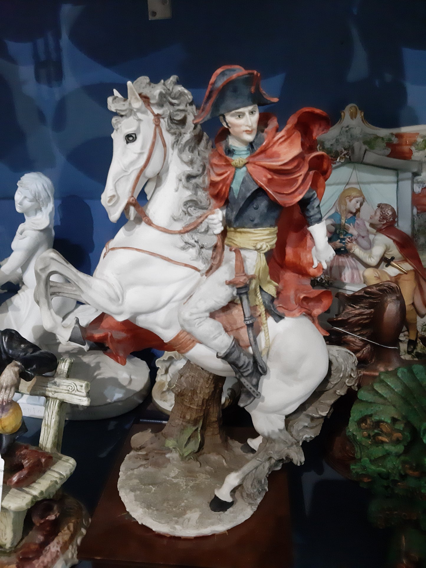 Napoleone Ceramica Capodimonte Con Base Legno