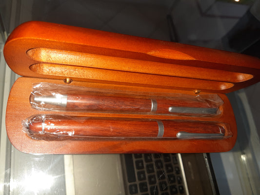 Coppia Penne Roller Stilografica Con Astuccio