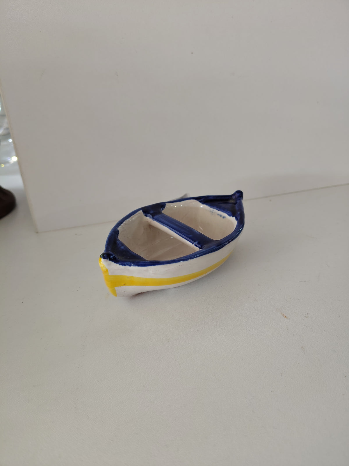 Piccola Barchetta In Ceramica