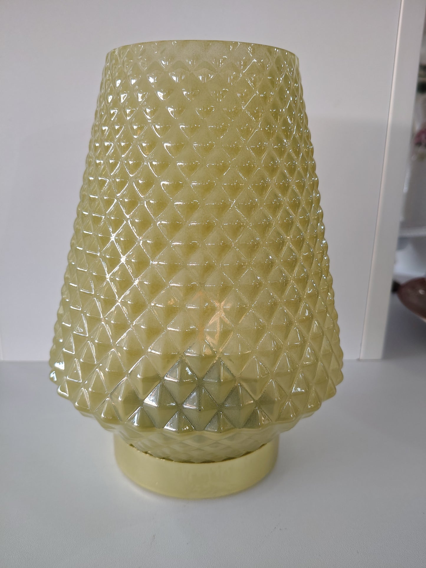 Lampada Da Tavolo A Batterie In Vetro Verde Martellato Con Scat