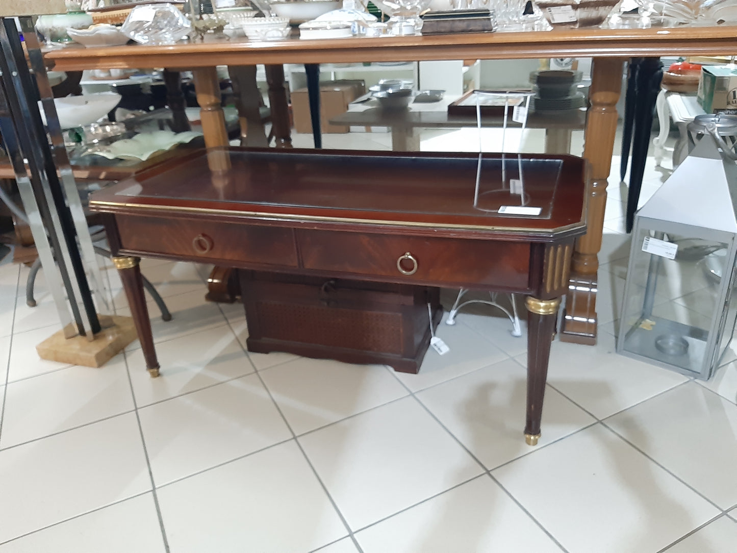 Tavolinetto Da Salotto Con Vetro E Due Cassetti Stile Impero Piuma Di Mogano