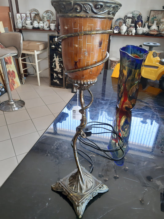 Lampada In Ghisa