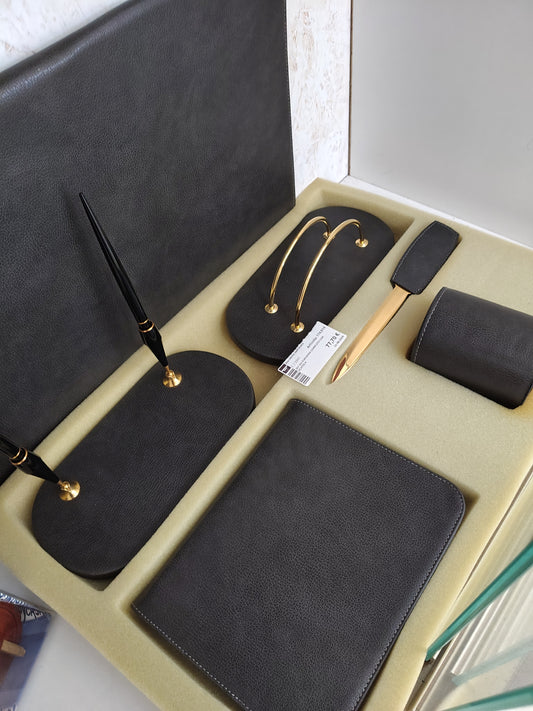 Set Da Scrivania Completo Con Scatola