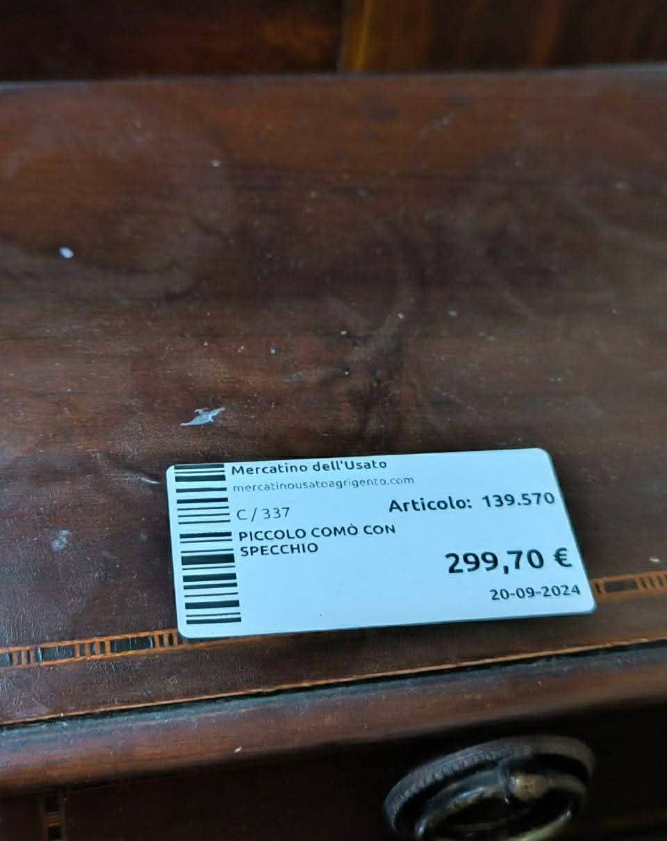 Piccolo Comò Con Specchio