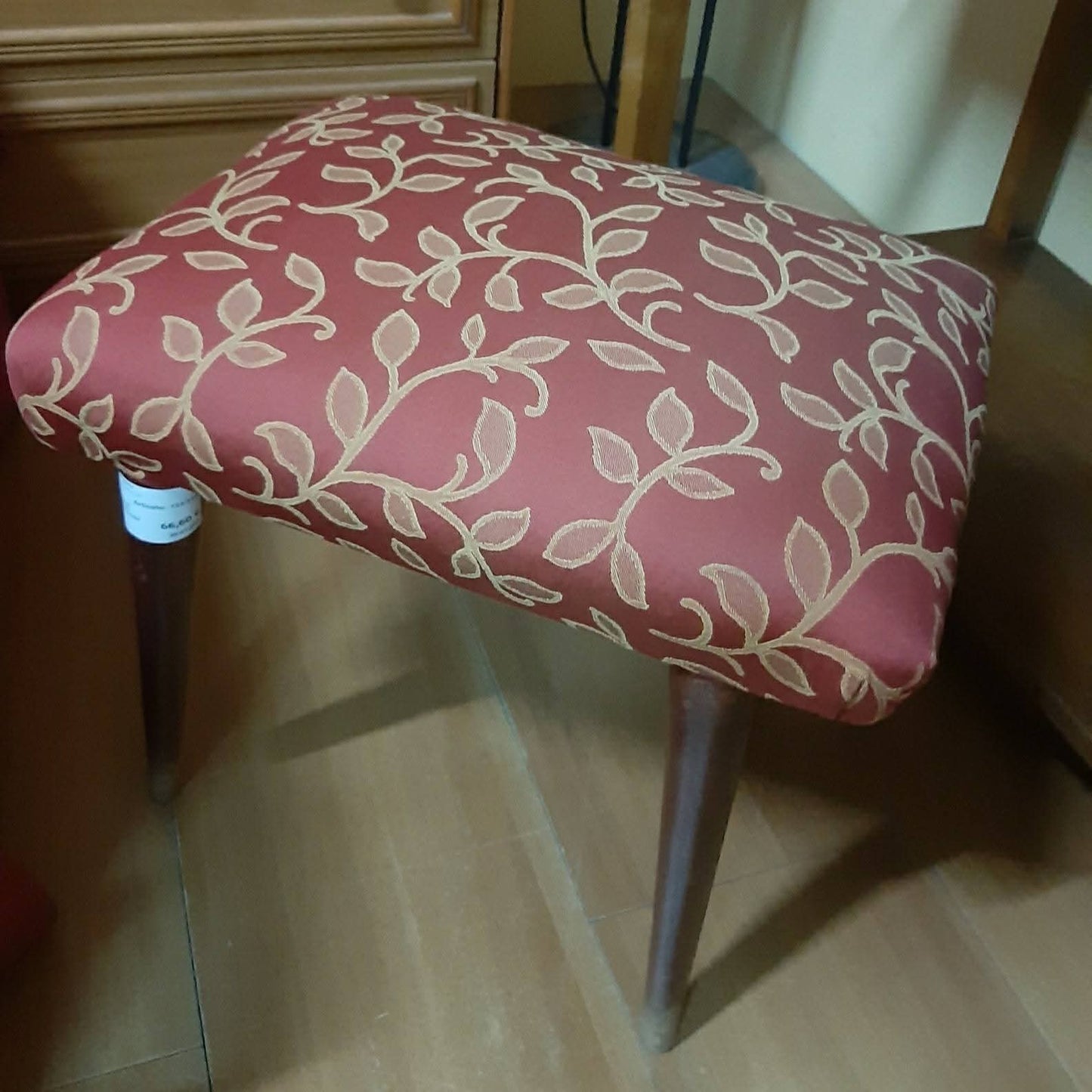 Poltroncina In Legno Tessuto Broccato+poggiapiedi R.