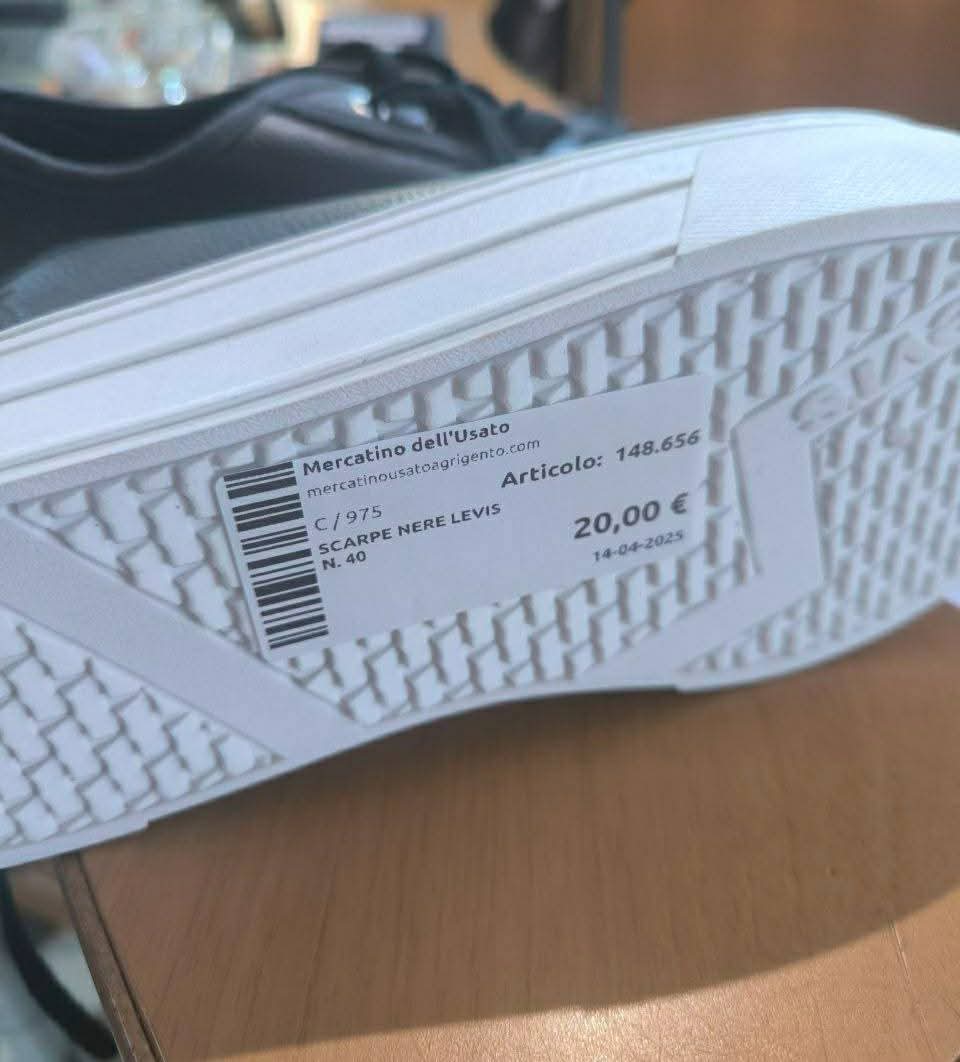 Scarpe Nere Levis N. 40