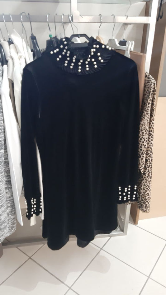 Vestitino Con Perle In Velluto Nero Tgunica