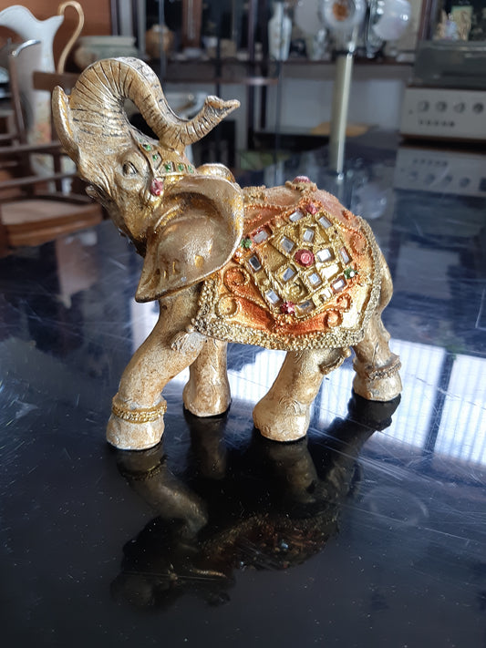 Elefante In Resina Dorato