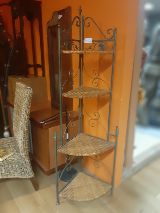 Angoliera Ferro Battuto E Rattan