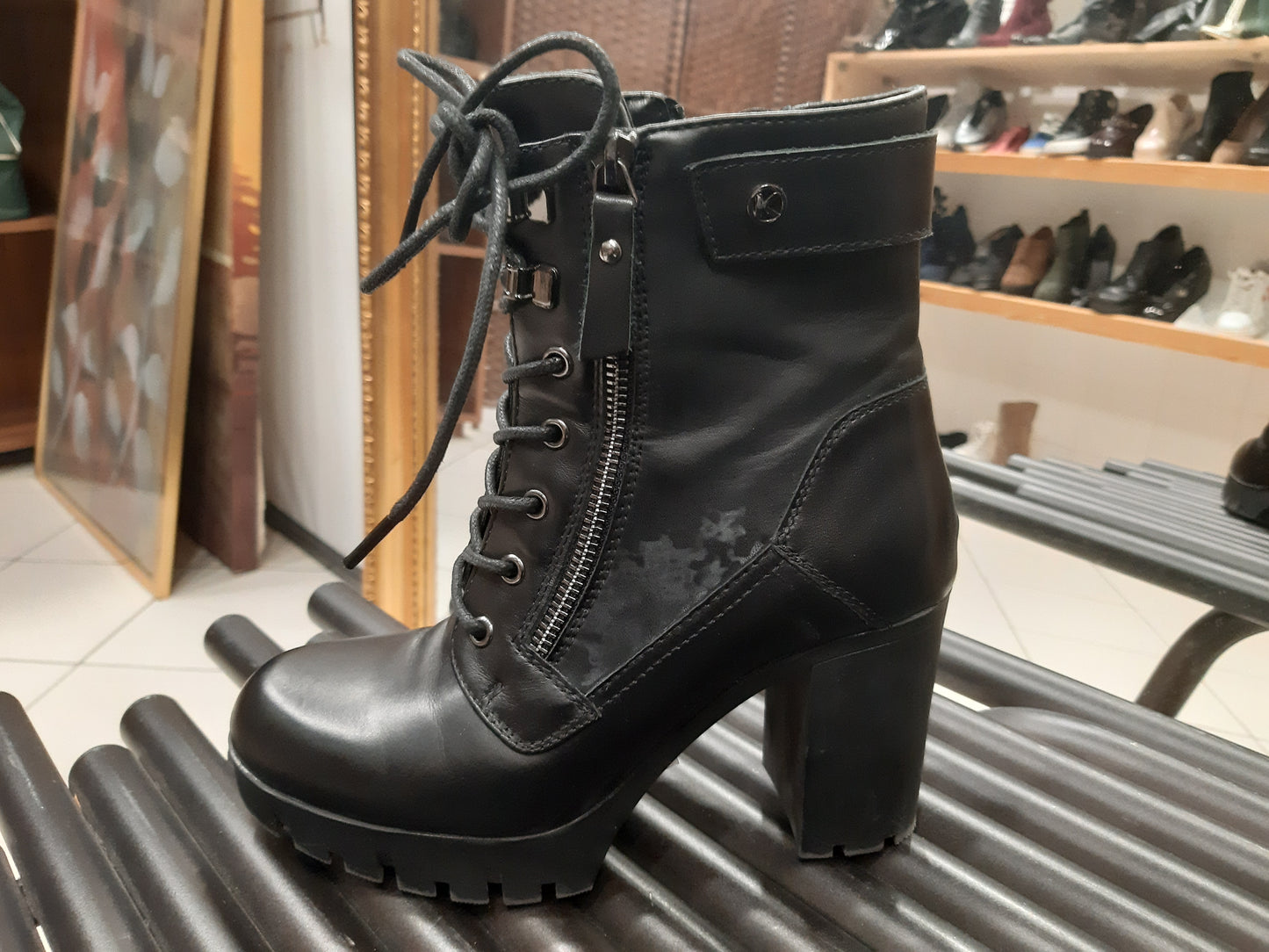 Stivaletto Nero Con Lacci Keys Mis 36