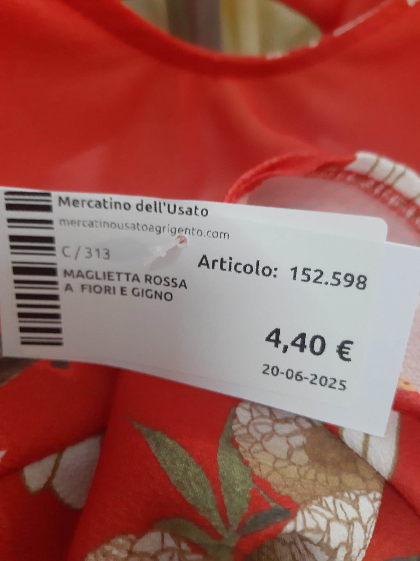 Maglietta Rossa A  Fiori E Gigno