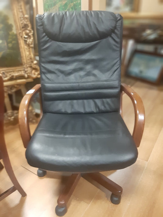 Poltrona Direzionale R.con Braccioli Legno