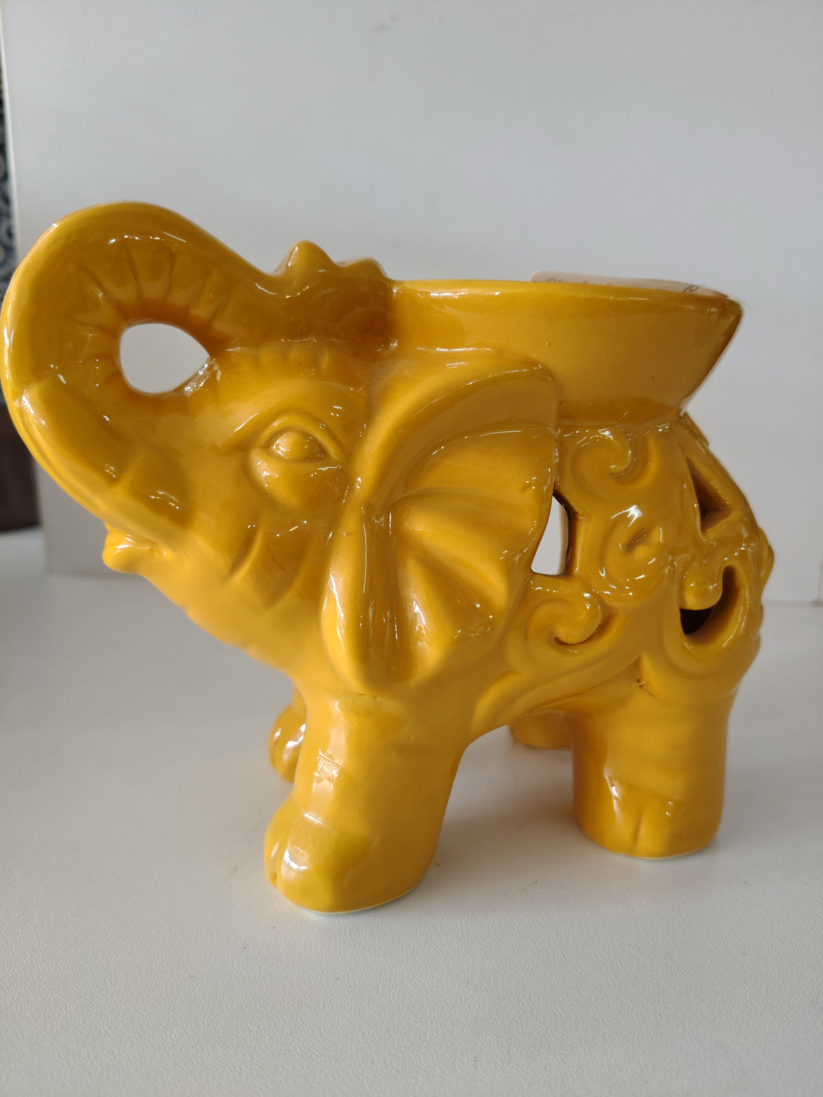 Elefante Porta Candela In Ceramica Giallo